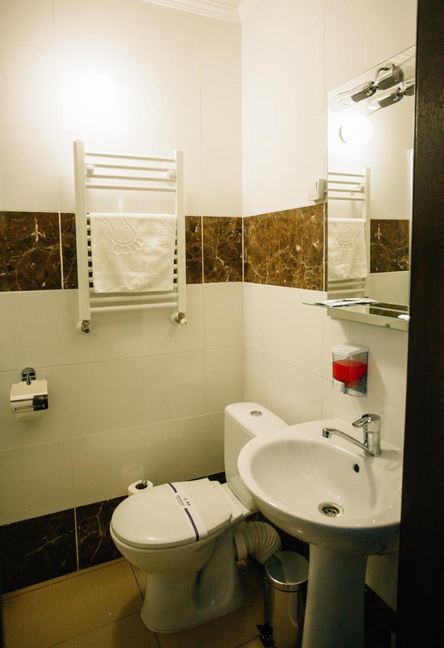 Hotel Роляда Tysmenytsia Zewnętrze zdjęcie