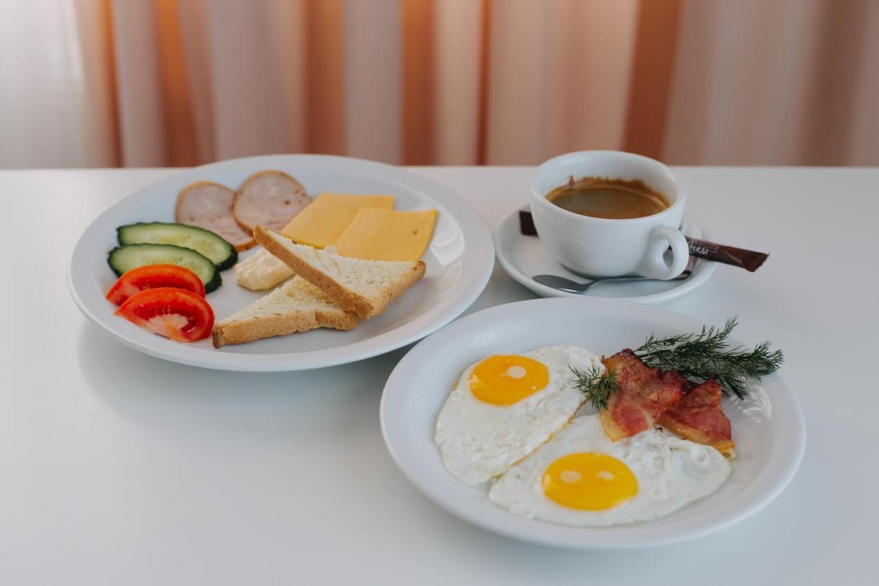 Hotel Роляда Tysmenytsia Zewnętrze zdjęcie